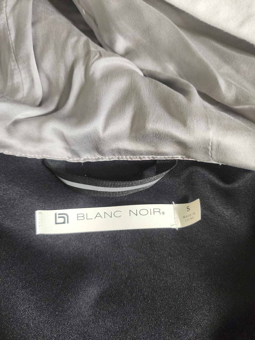 BLANC NOIR | Black And White Jacket - Picture 12 of 15